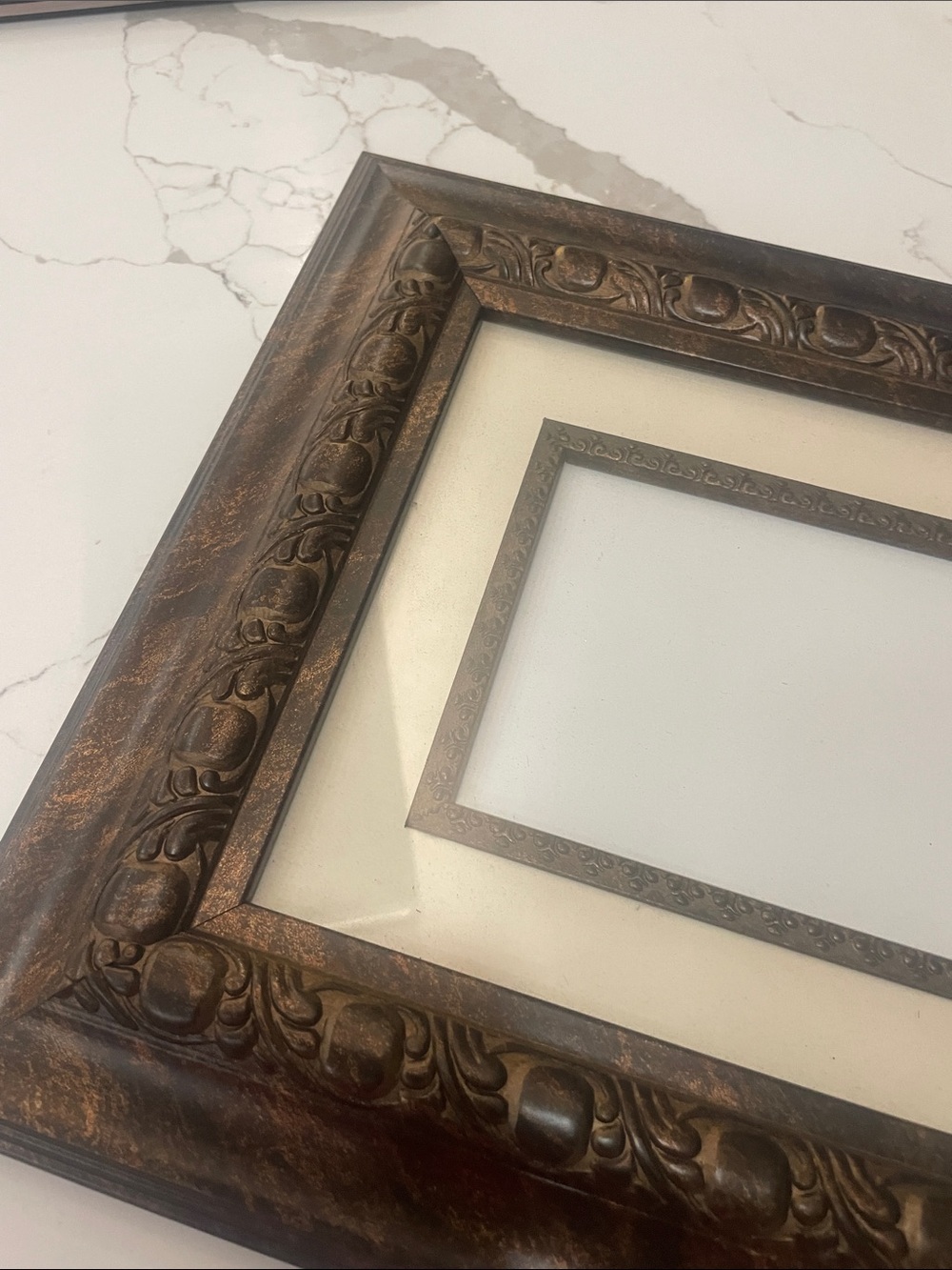 Decorative Frame 🖼️ - Picture 3 of 10